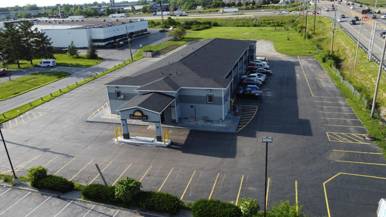 Days Inn By Wyndham Indianapolis East Post Road Esterno foto