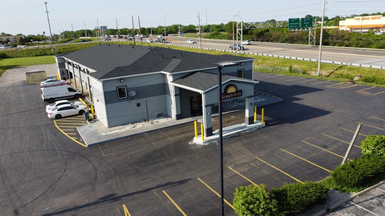 Days Inn By Wyndham Indianapolis East Post Road Esterno foto